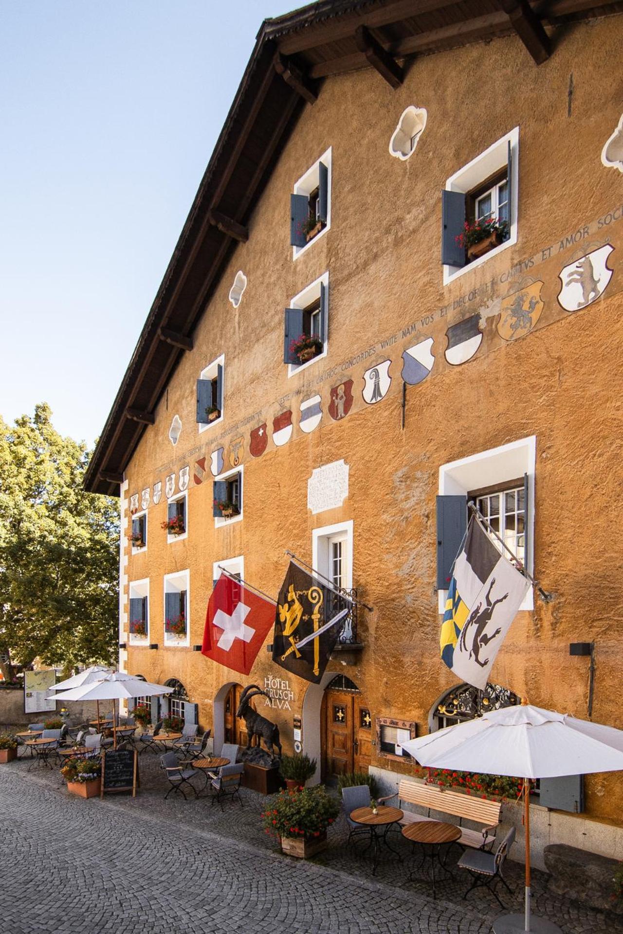 Historic Hotel Crusch Alva Zuoz Kültér fotó
